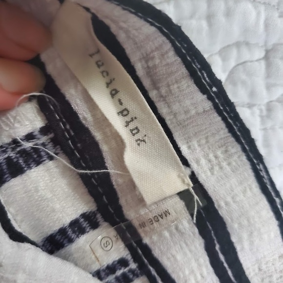 Striped Tie Shorts - Picture 4 of 6